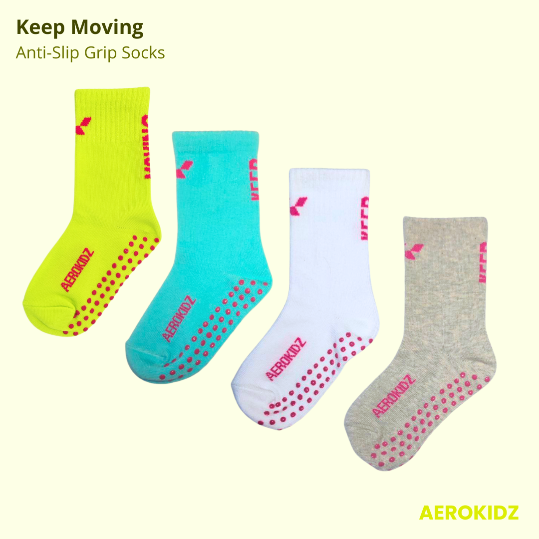 Kaos Kaki Keep Moving